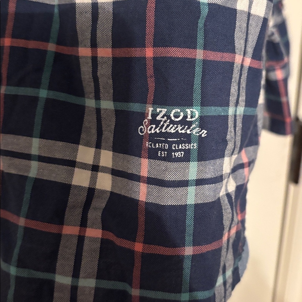 IZOD men’s button down shirt - Picture 3 of 6